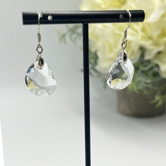 Sterling Silver 925 Clear Crystal Dangle Drop Earrings - Picture 4 of 9